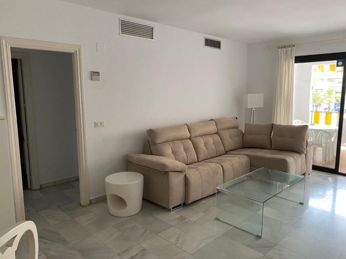 Jardines Del Puerto Apartment Marbella Luaran gambar