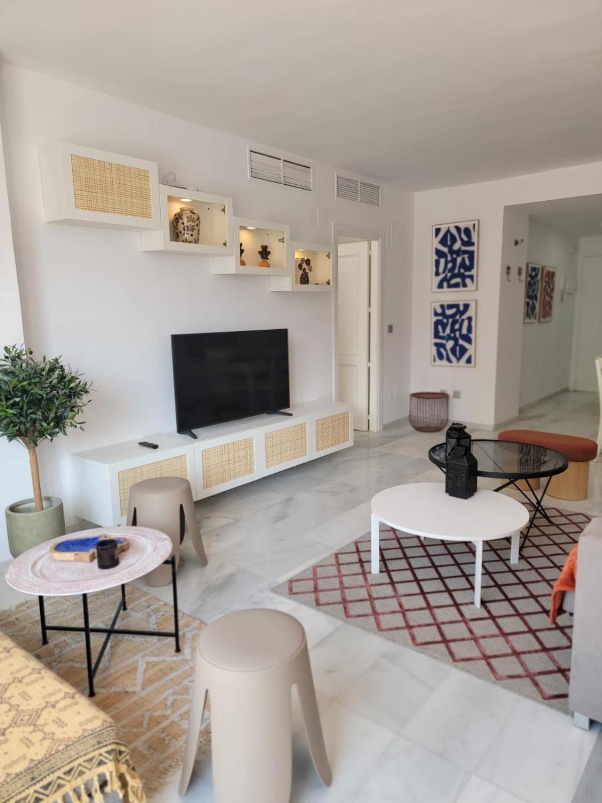 Jardines Del Puerto Apartment Marbella Luaran gambar