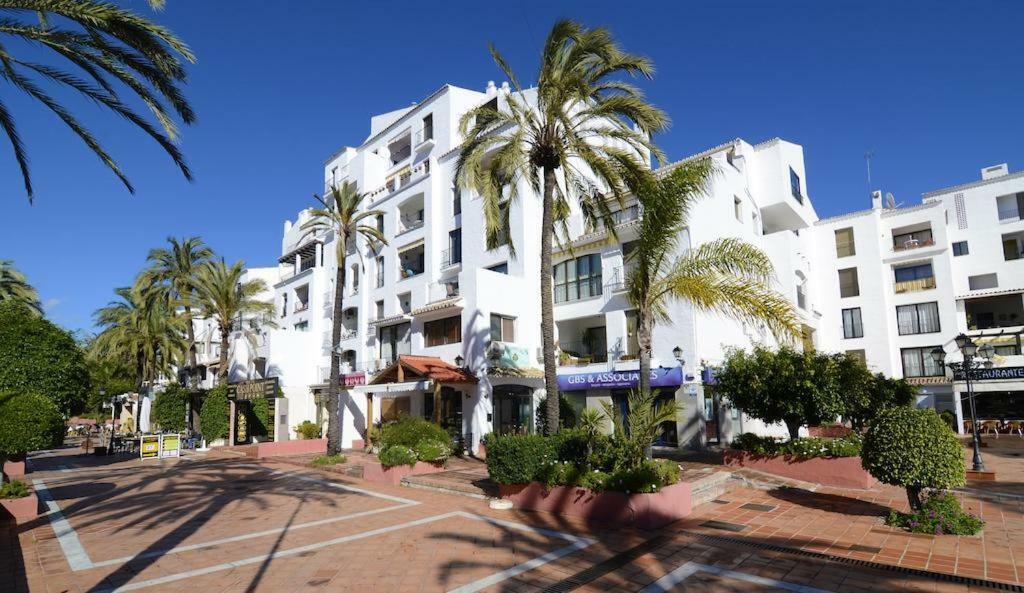 Jardines Del Puerto Apartment Marbella Luaran gambar